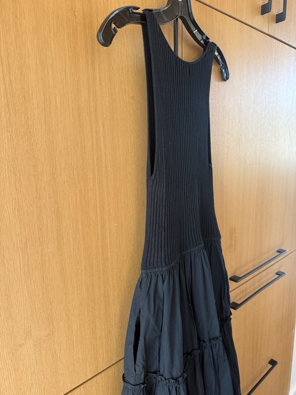 Evereve Arya V Neck Sleeveless Long Black Dress Womens Size Small - Picture 7 of 9